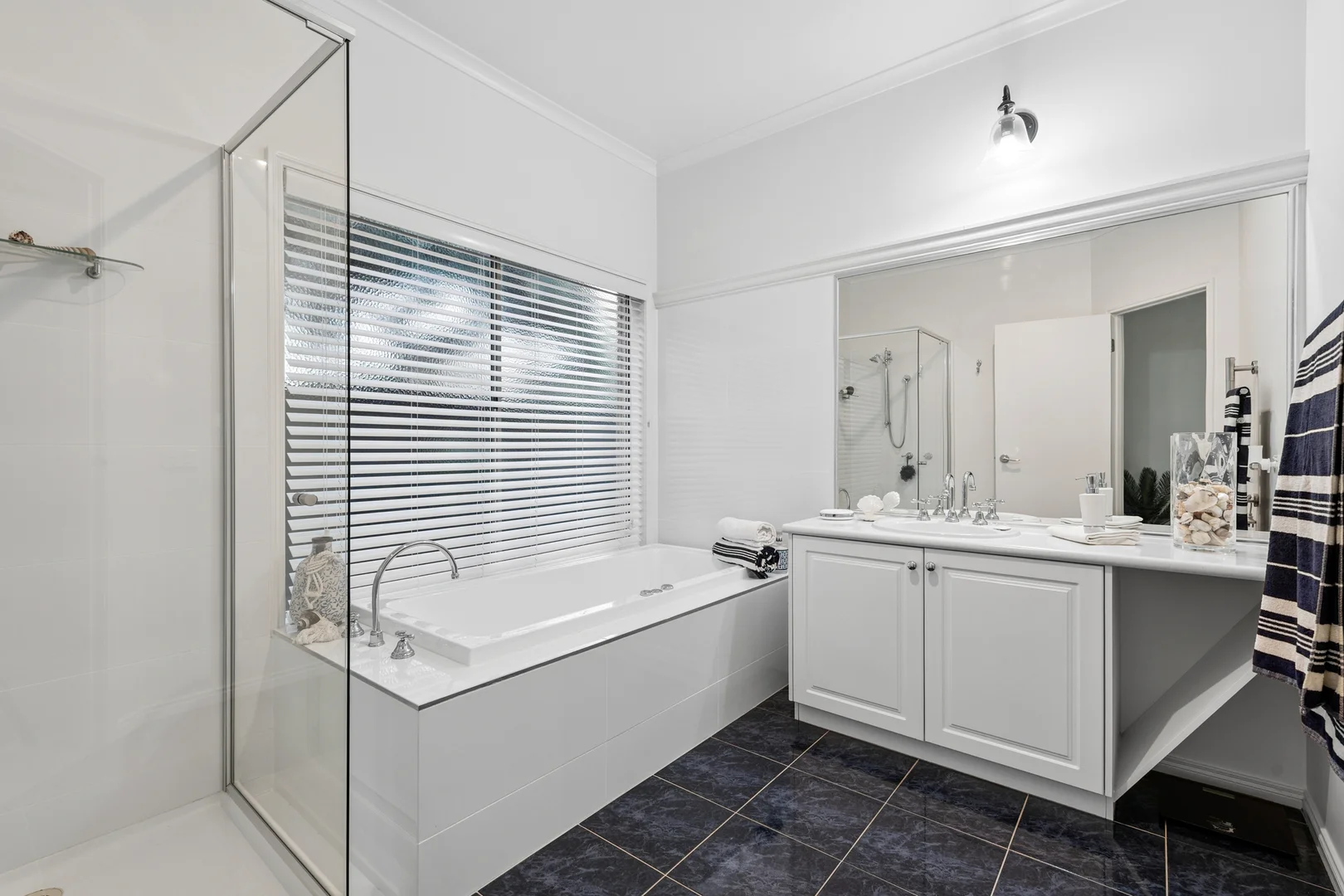 Additional image 13 of 19 Pacific Drive, Aspendale Gardens VIC 3195