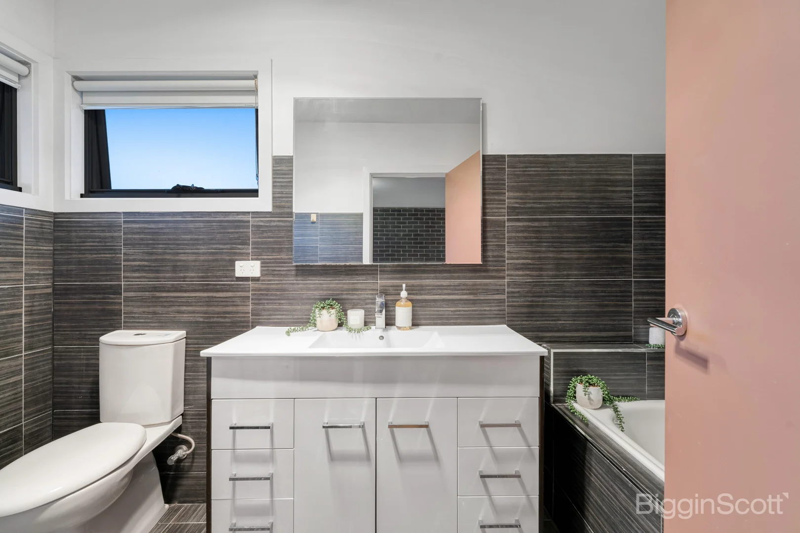 Additional image 19 of 2/111 Mitchell Street, Maidstone VIC 3012