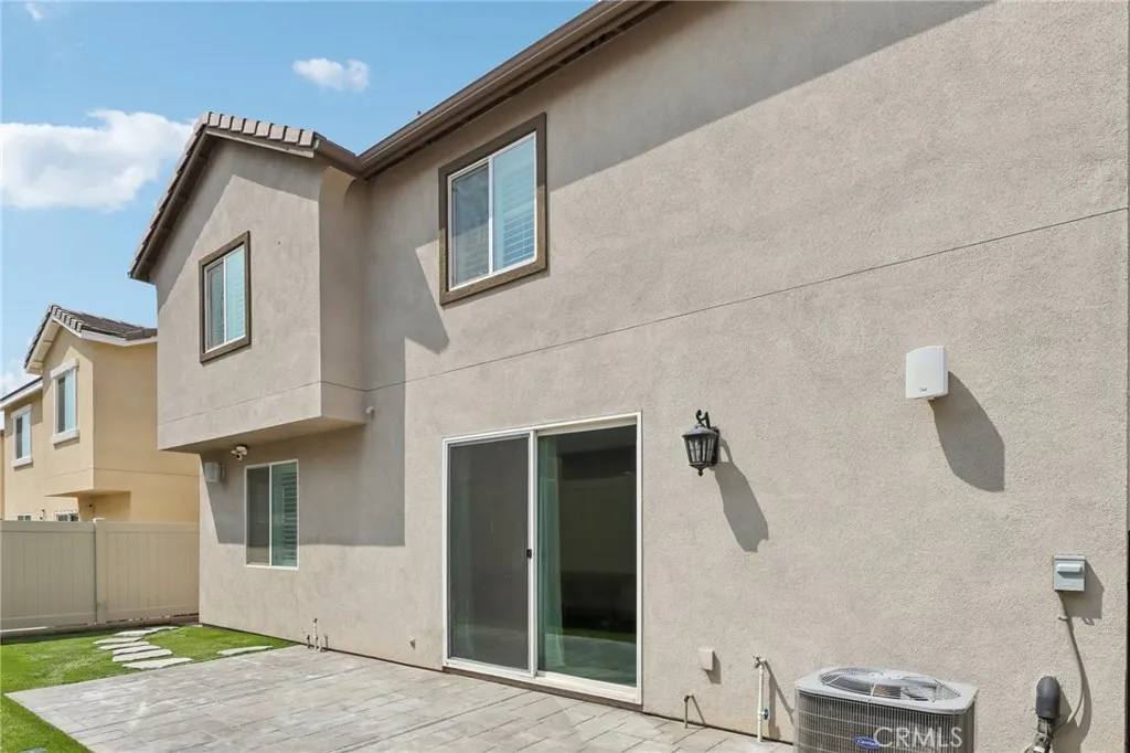 Additional image 79 of 833 S Sumac Lane, Rialto, CA 92376