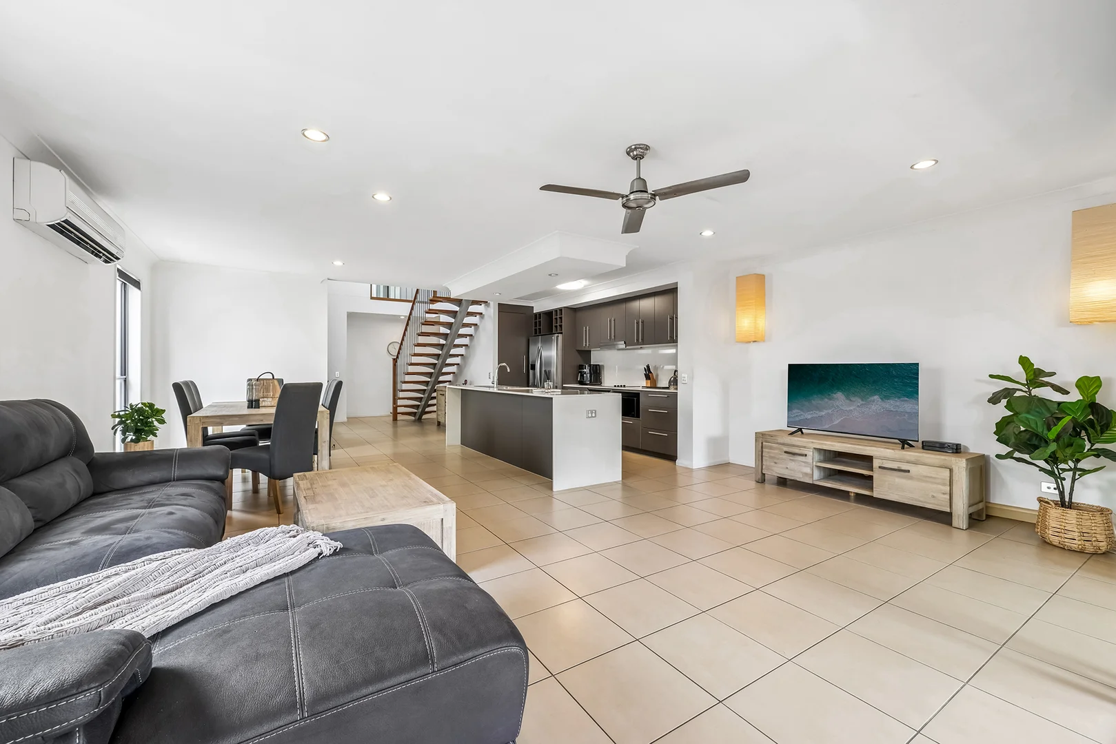 Additional image 3 of 18 Lillie Street, Burleigh Waters QLD 4220