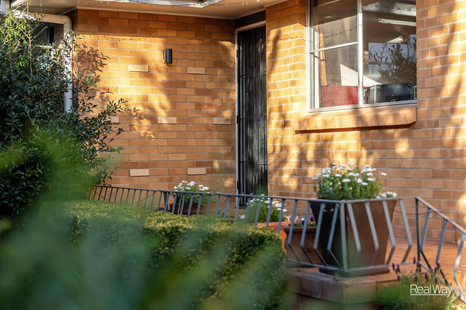 Additional image 2 of 16 Talinga Street, Mount Lofty QLD 4350