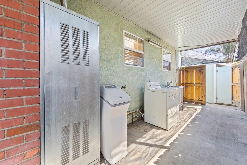 Additional image 68 of 1832 N Brighton St, Burbank, CA 91506