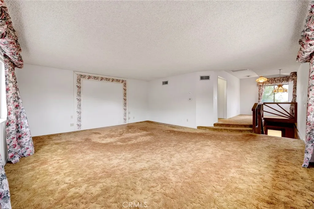Additional image 91 of 633 Groton Drive, Burbank, CA 91504
