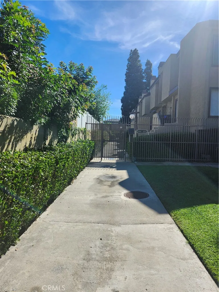 Additional image 7 of 849 E Victoria St Unit 209, Carson, CA 90746