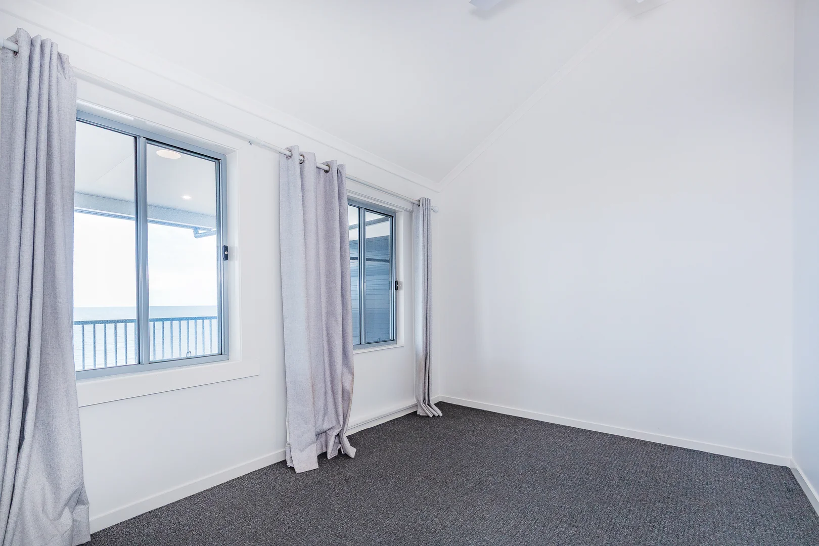 Additional image 6 of 4/90 Prince Edward Parade, Redcliffe QLD 4020