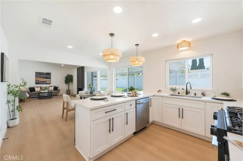 Additional image 9 of 1018 N Wright St, Santa Ana, CA 92701