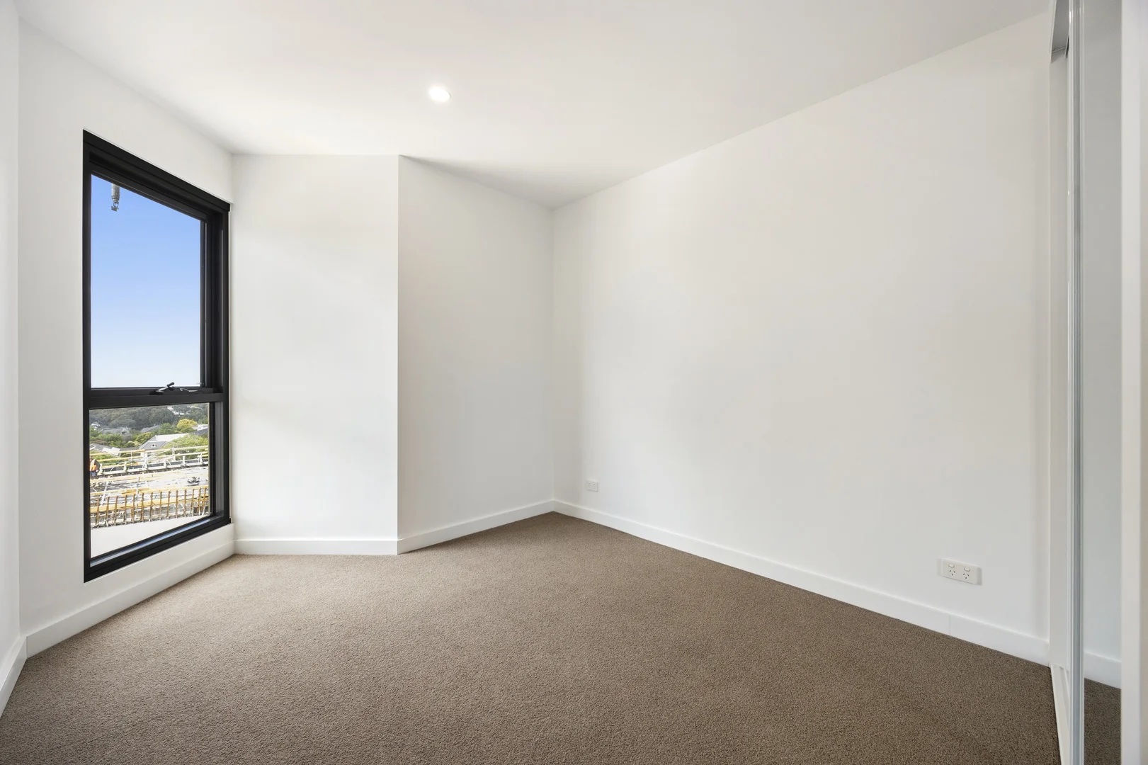 Additional image 2 of 606/54 Montclair Avenue, Glen Waverley VIC 3150