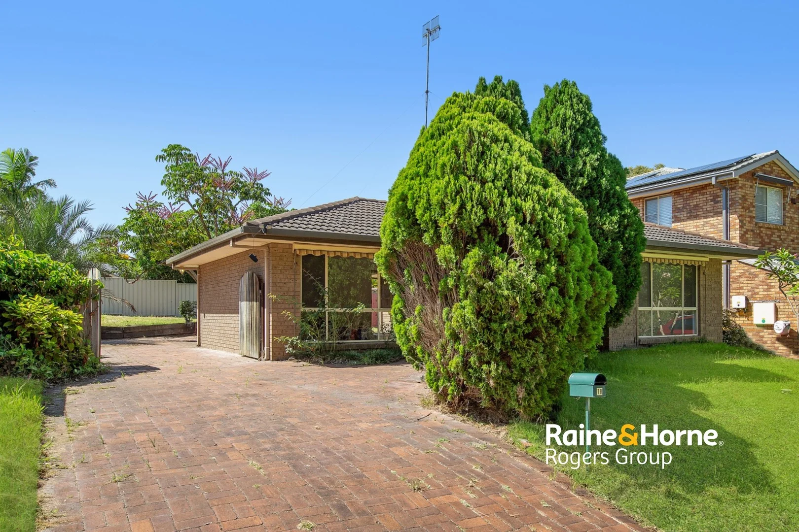 18 Kowandi Close, Buff Point NSW 2262