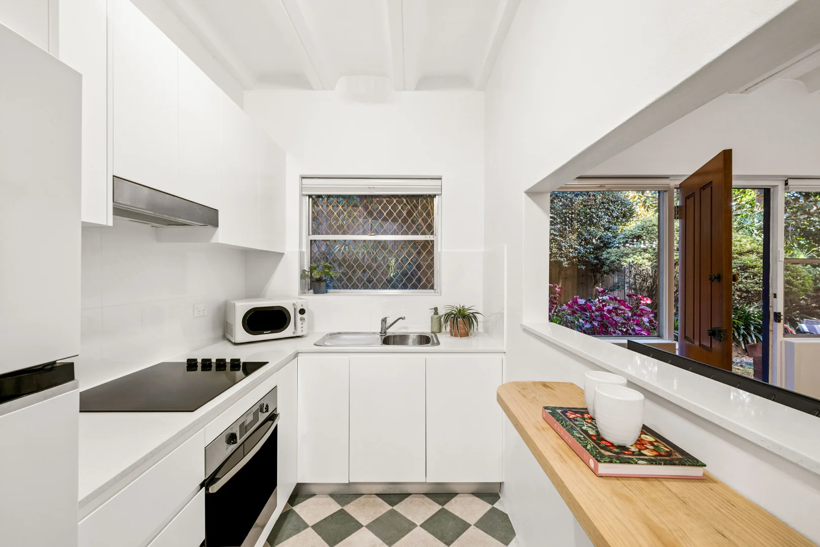 Additional image 3 of 2/1 Nook Avenue, Neutral Bay NSW 2089