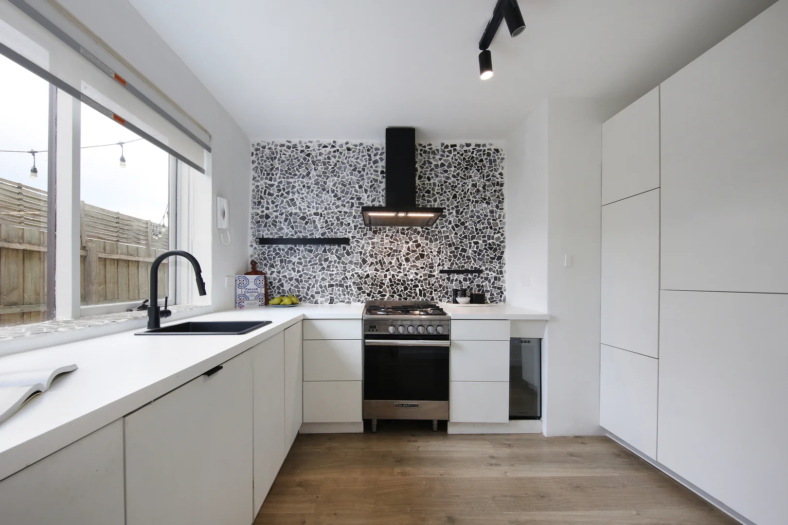 Additional image 5 of 2/10 Brentwood Street, Bentleigh VIC 3204