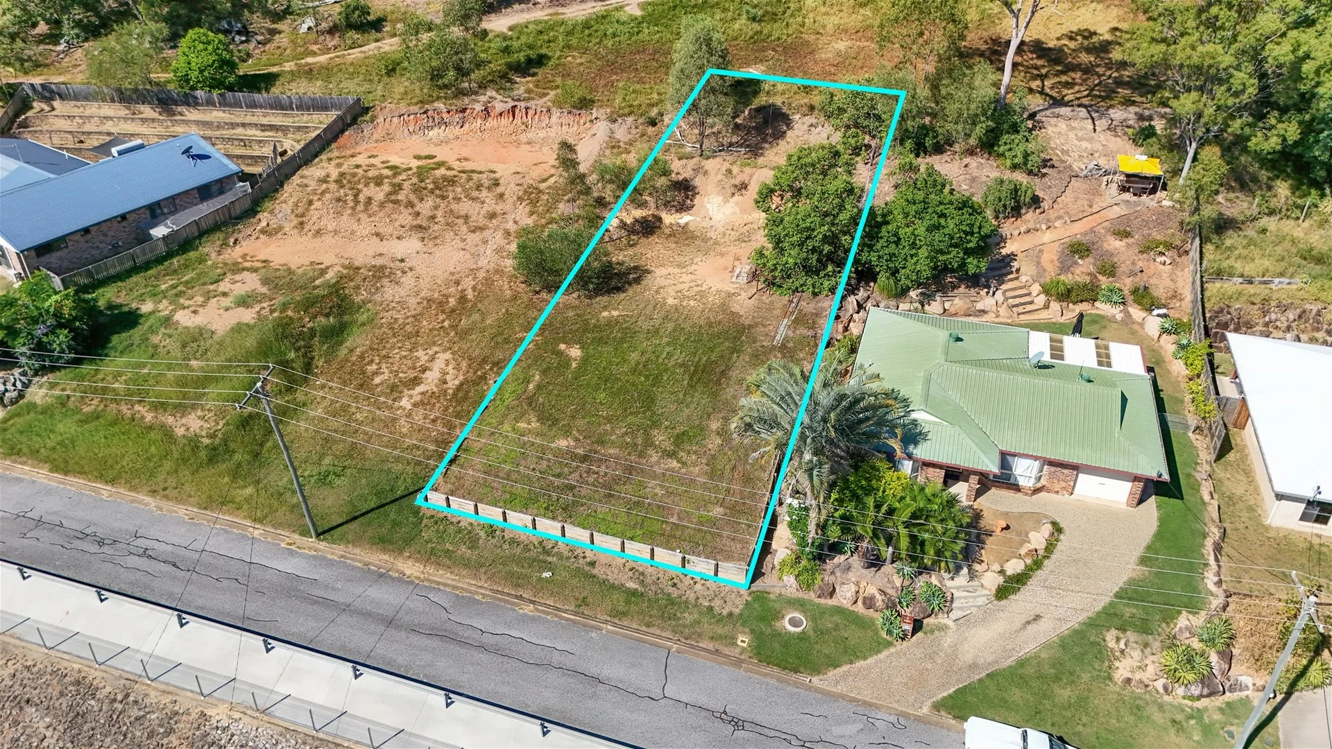 33 Flounder Crescent, Toolooa QLD 4680