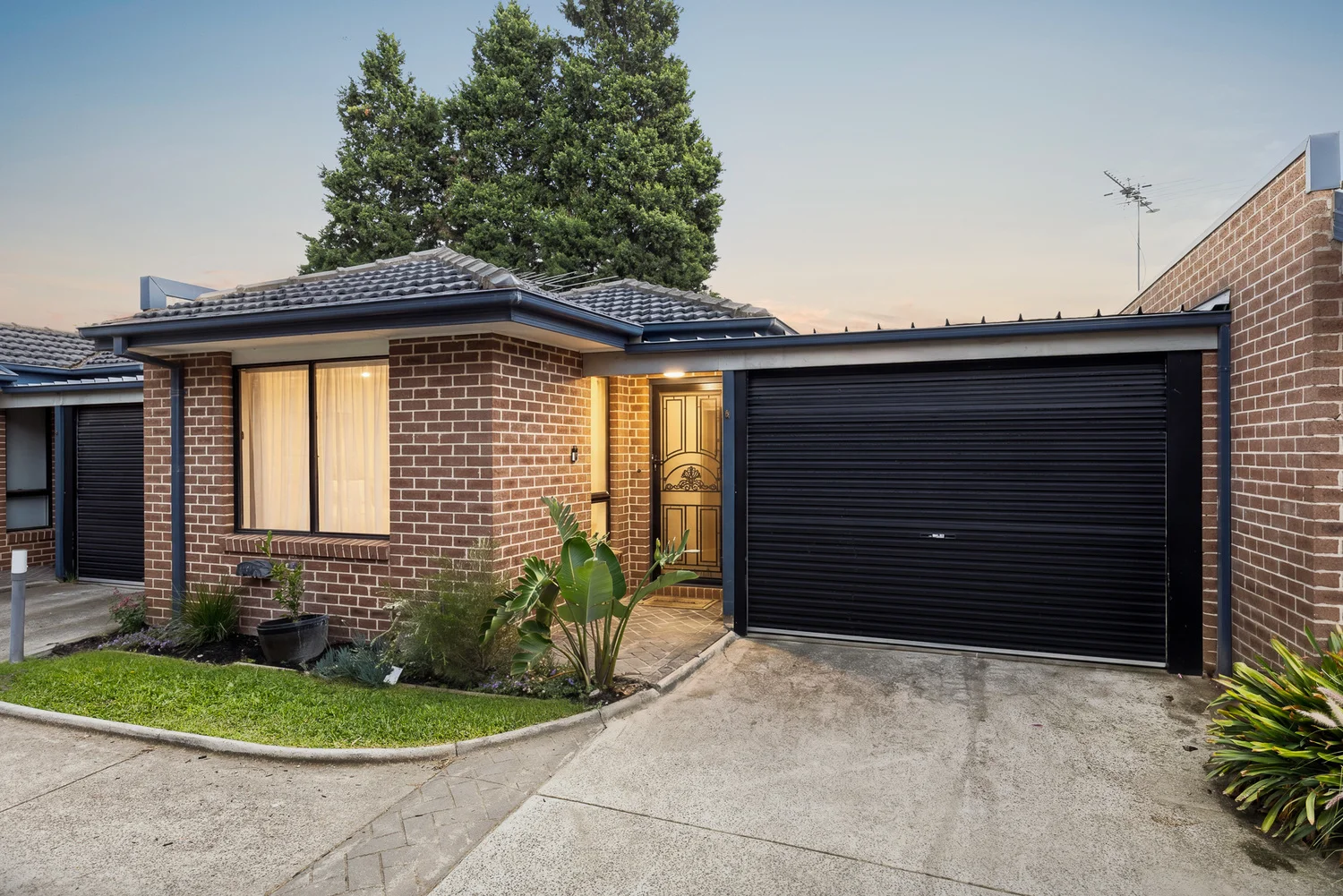 4/489B Mahoneys Road, Fawkner VIC 3060