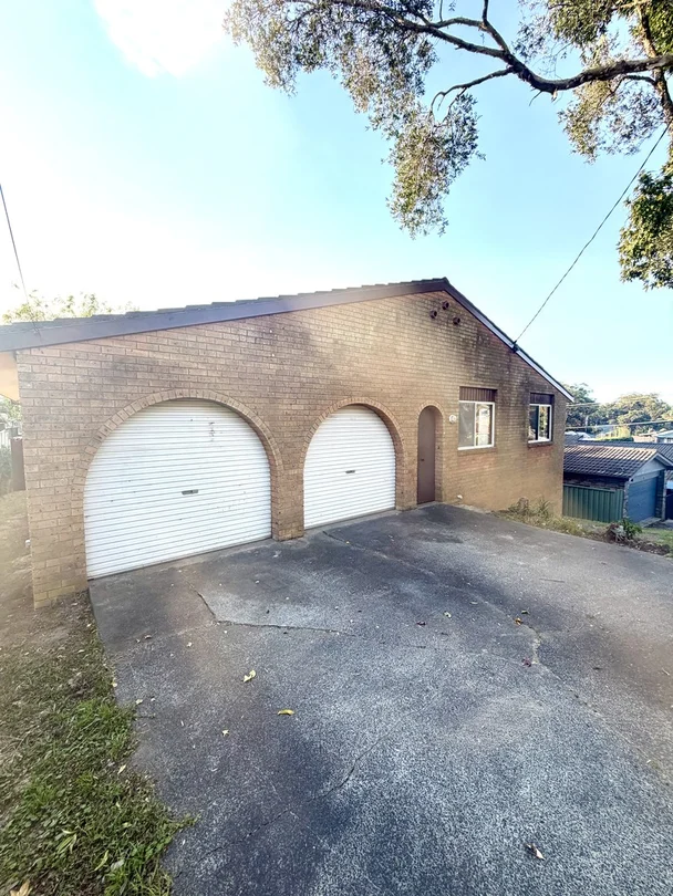 8 David Street, Green Point NSW 2251