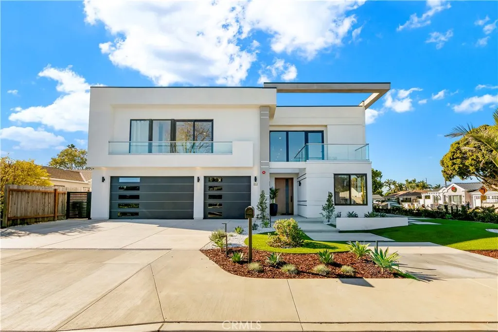 Additional image 3 of 853 Oak St, Costa Mesa, CA 92627