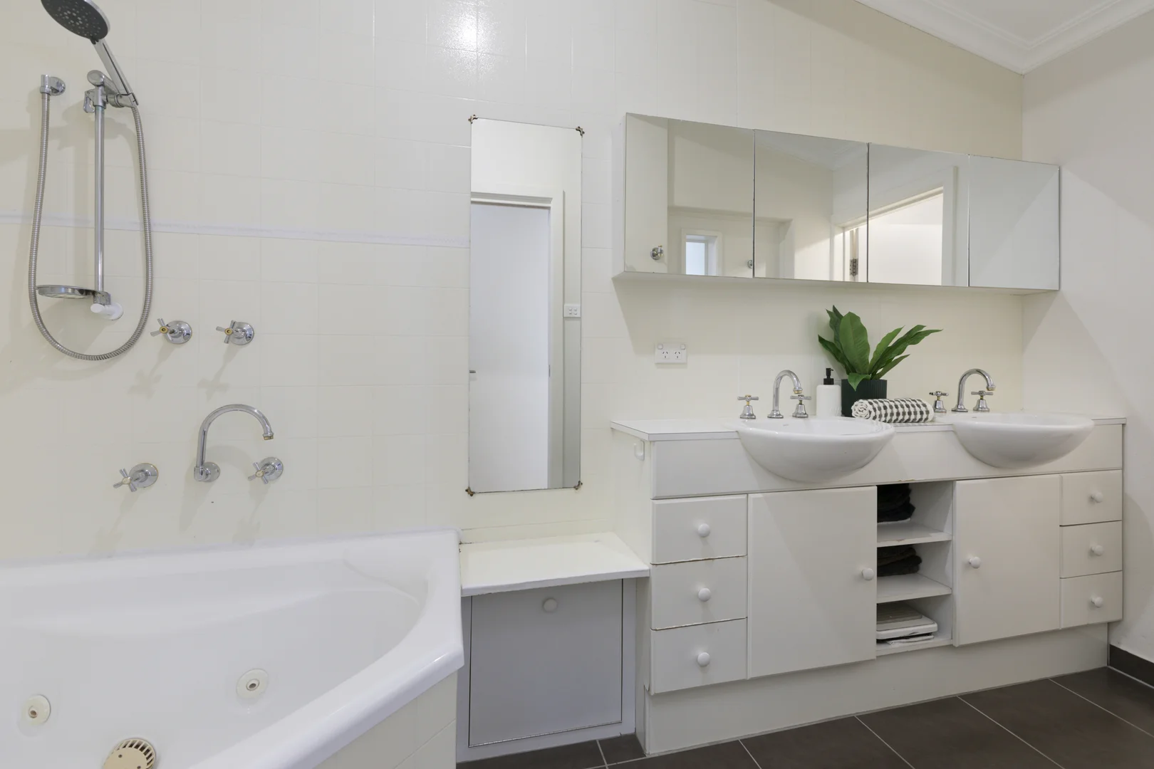 Additional image 11 of 17 Heather Grove, Cheltenham VIC 3192