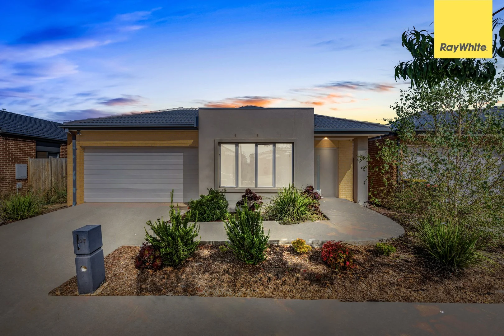 37 Westbourne Street, Strathtulloh VIC 3338