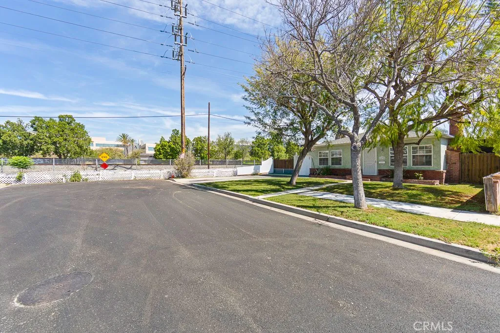 Additional image 88 of 1832 N Brighton St, Burbank, CA 91506