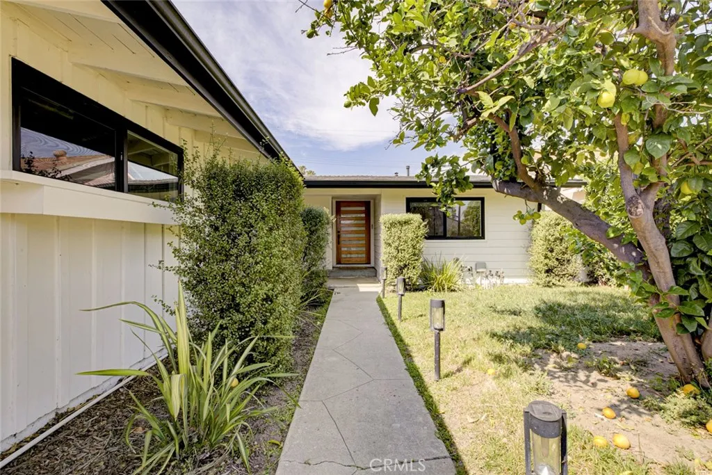 Additional image 16 of 5515 Hermitage Avenue, Valley Village, CA 91607
