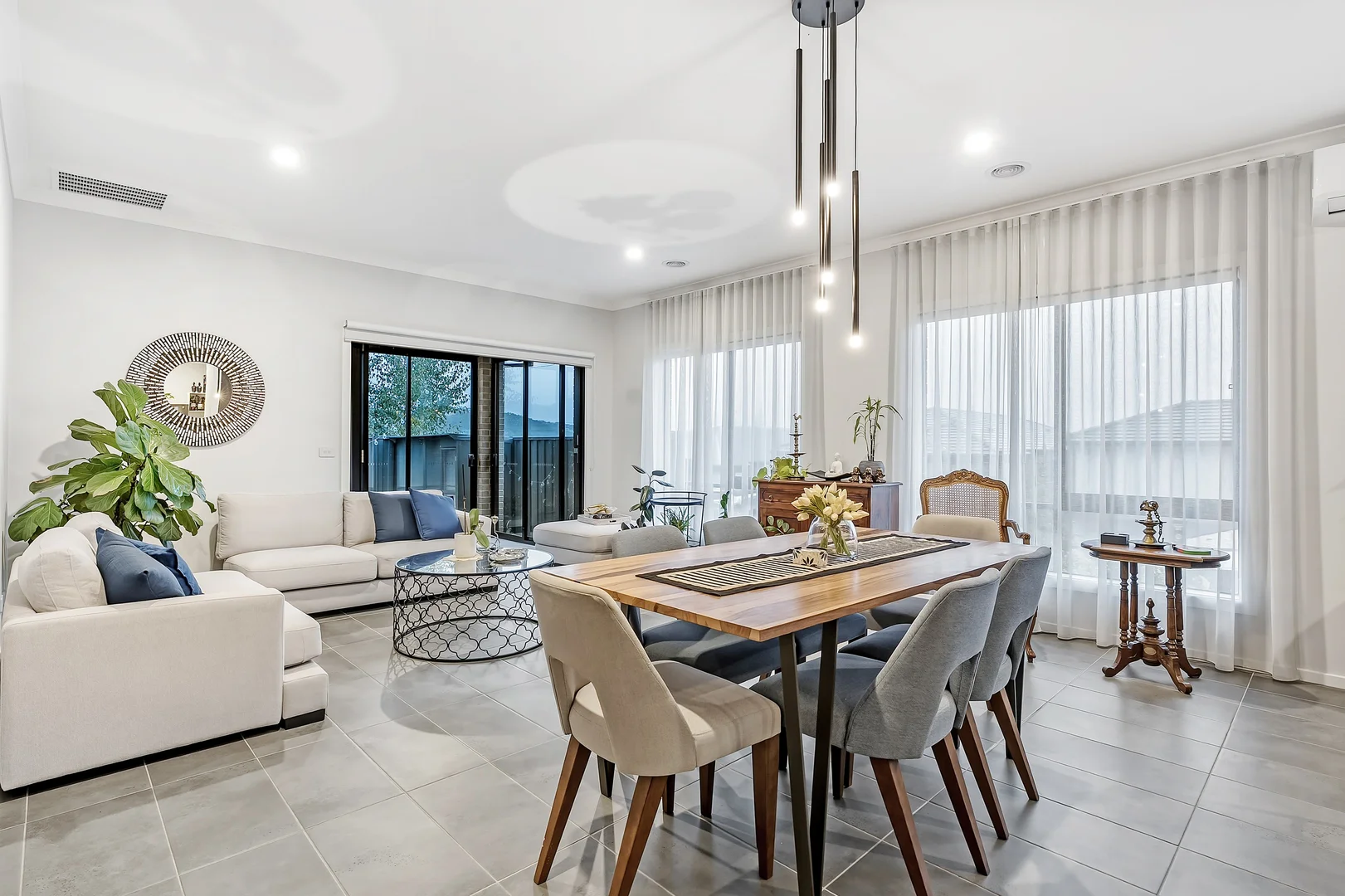 Additional image 4 of 25 Heavenly Crescent, Pakenham VIC 3810