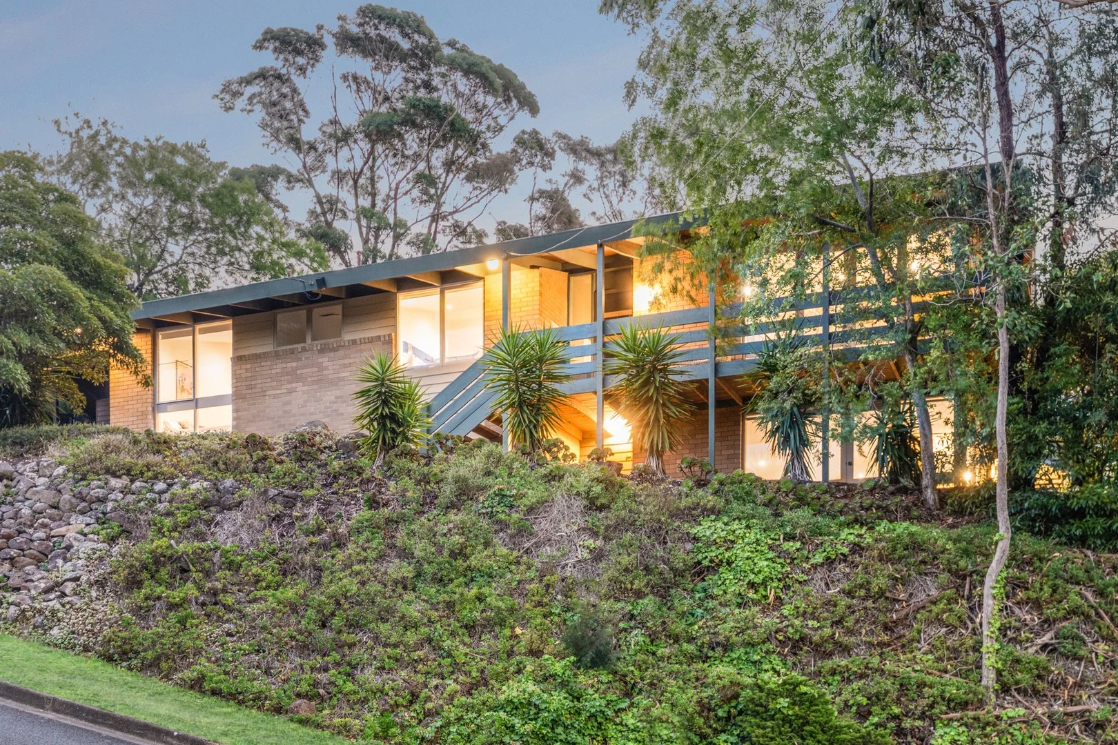 15 Challambra Crescent, Highton VIC 3216
