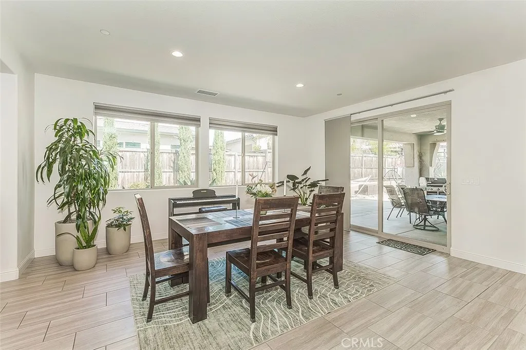 Additional image 17 of 877 Treasure Hills Dr, Madera, CA 93636