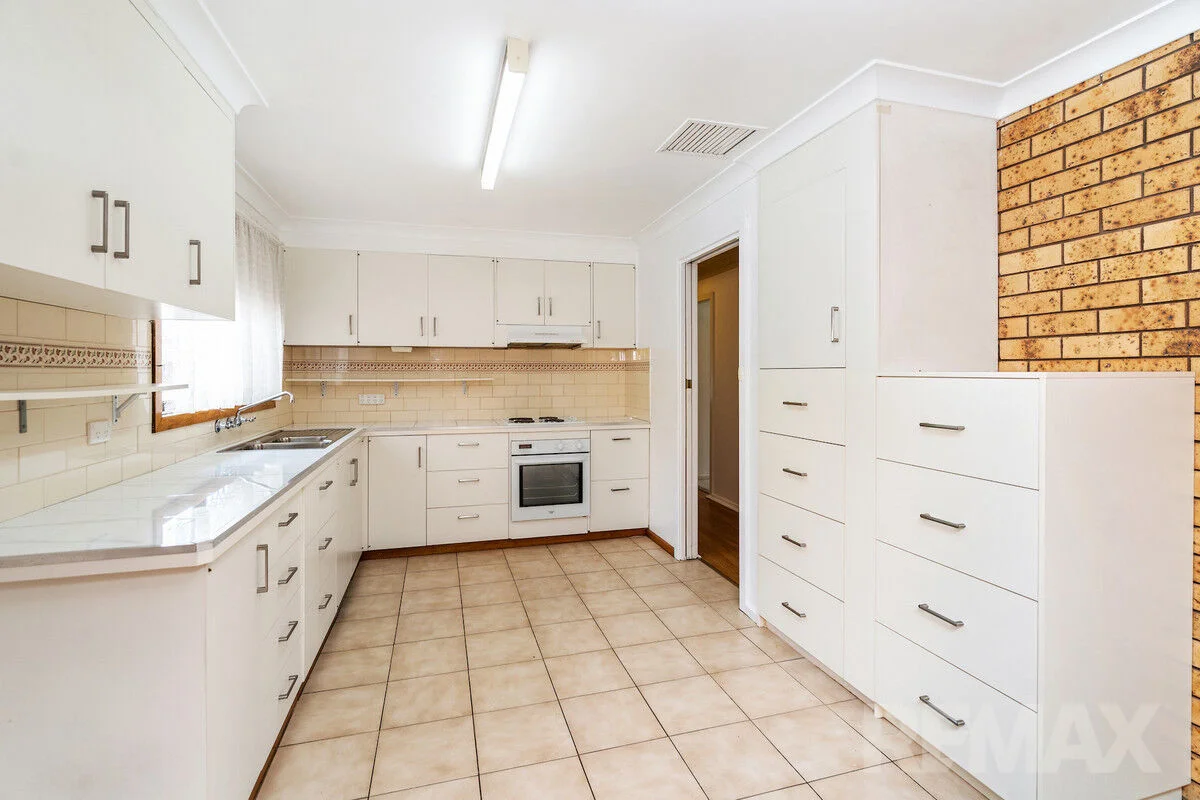 Additional image 2 of 464 Lake Albert Road, Lake Albert NSW 2650