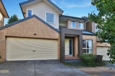 2/2-4 Ireland Avenue, Doncaster East VIC 3109
