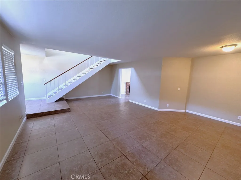Additional image 4 of 2344 N Teakwood Avenue, Rialto, CA 92377