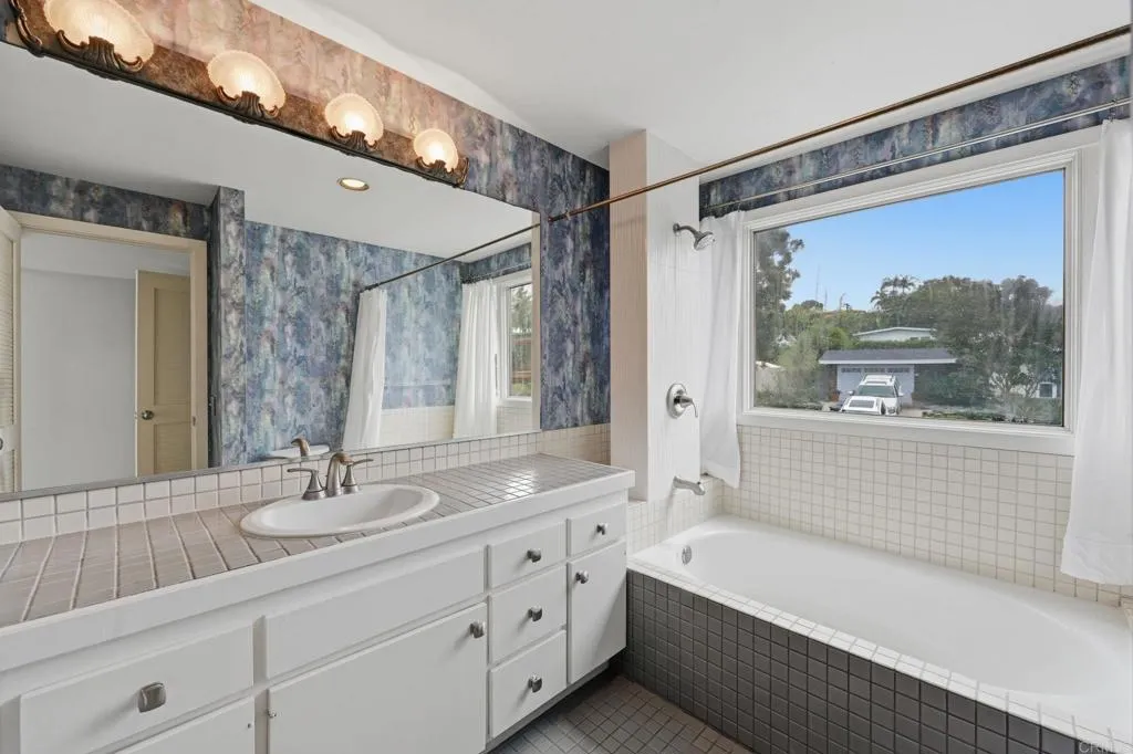 Additional image 36 of 622 Kalamath Dr., Del Mar, CA 92014