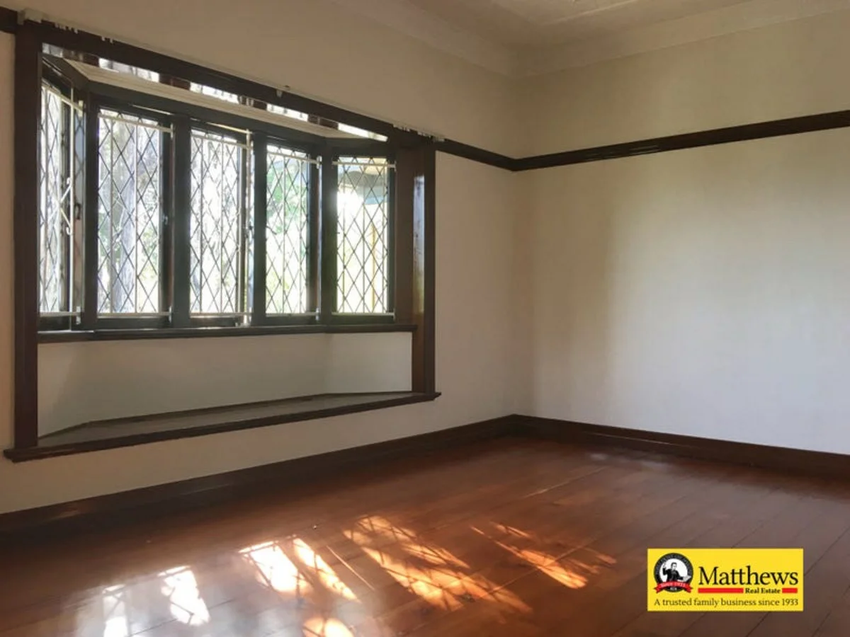 Additional image 3 of 28 Wilbur Street, Holland Park QLD 4121