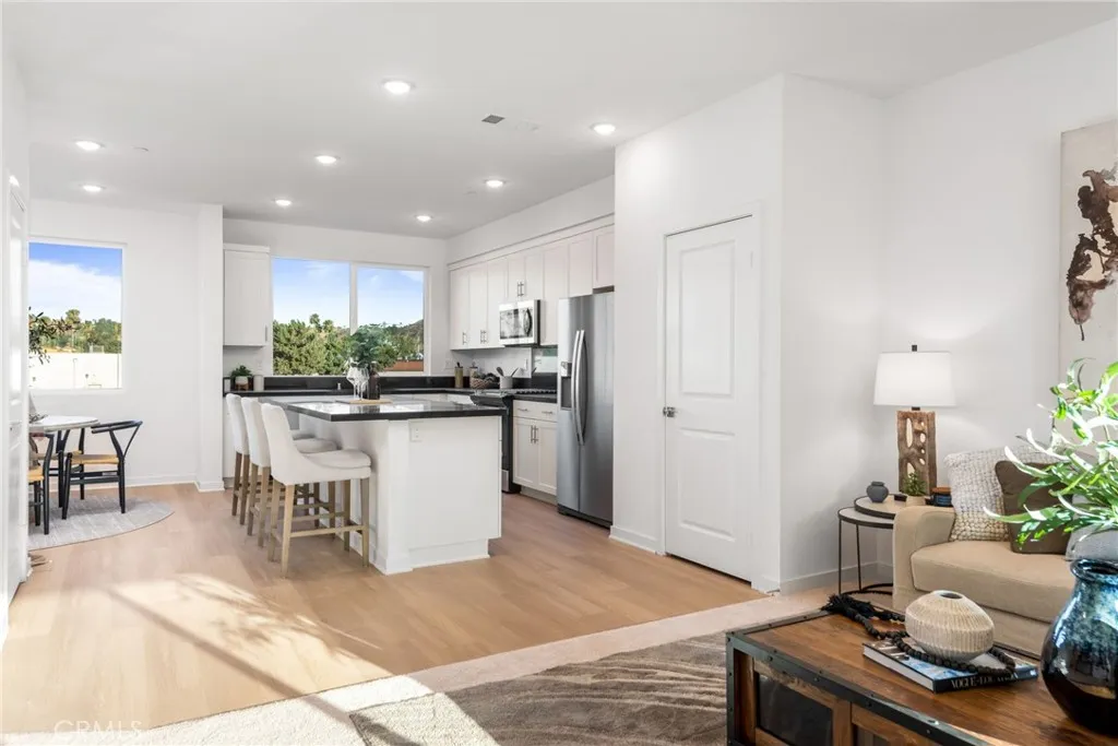 Additional image 12 of 1102 Santo Antonio Drive, Colton, CA 92324