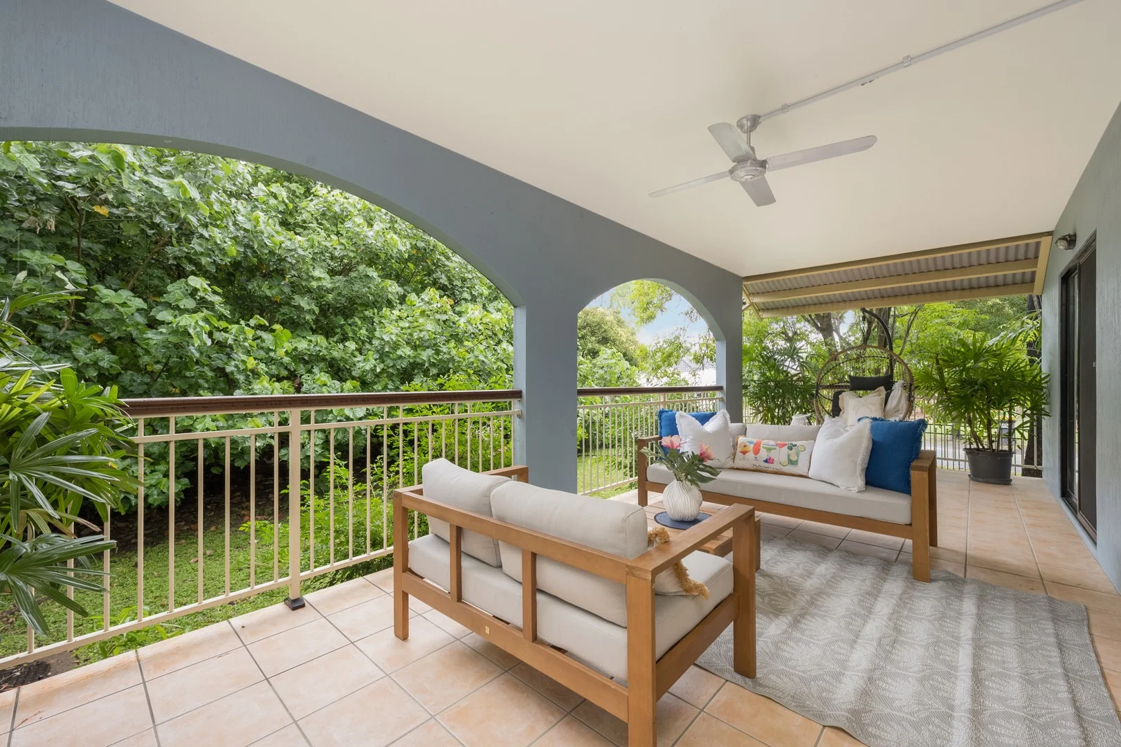 2/2 New England Court, Douglas QLD 4814