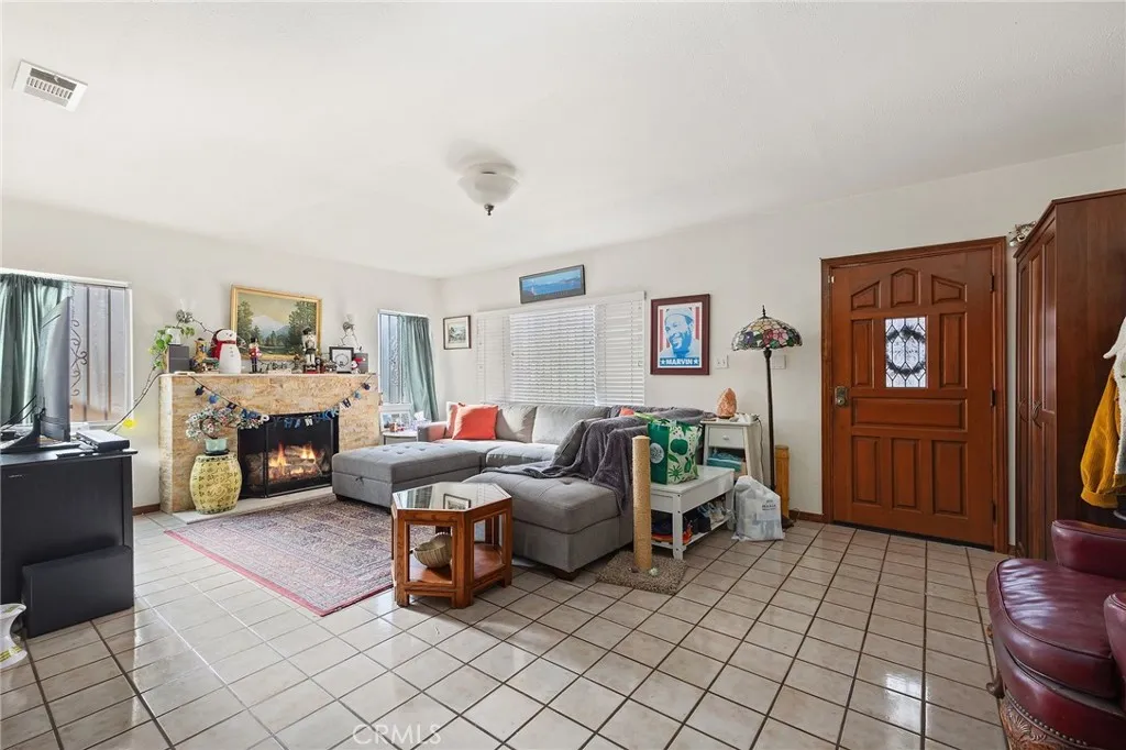 Additional image 10 of 816 N Kenmore Avenue, Los Angeles, CA 90029