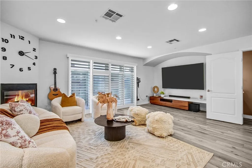 Additional image 27 of 1133 S Hoover Street Unit 314, Los Angeles, CA 90006