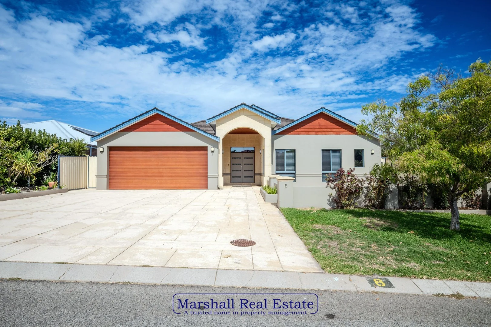 8 Newgain Cres, Carramar WA 6031