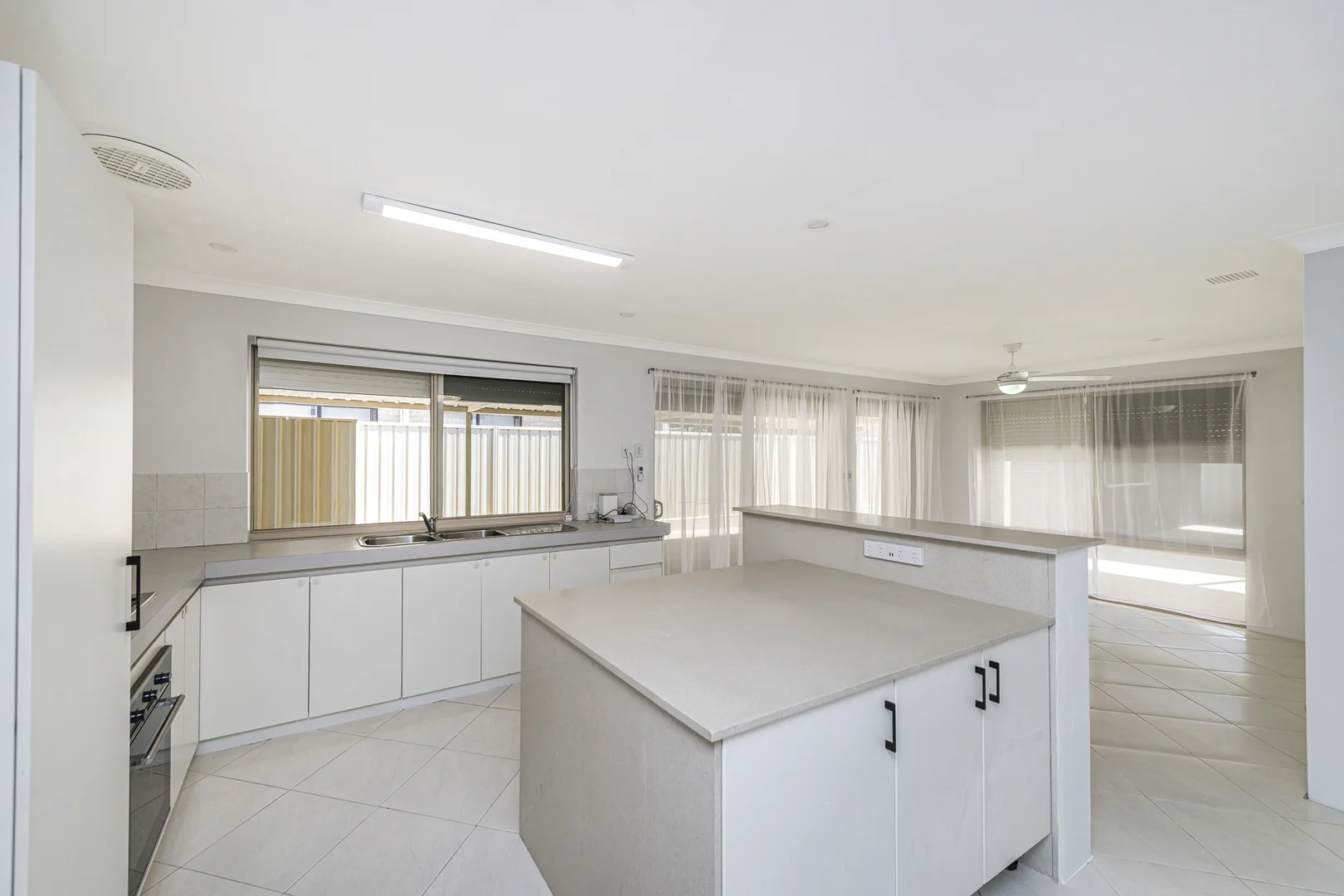 Additional image 12 of 26 Park Road, Kenwick WA 6107