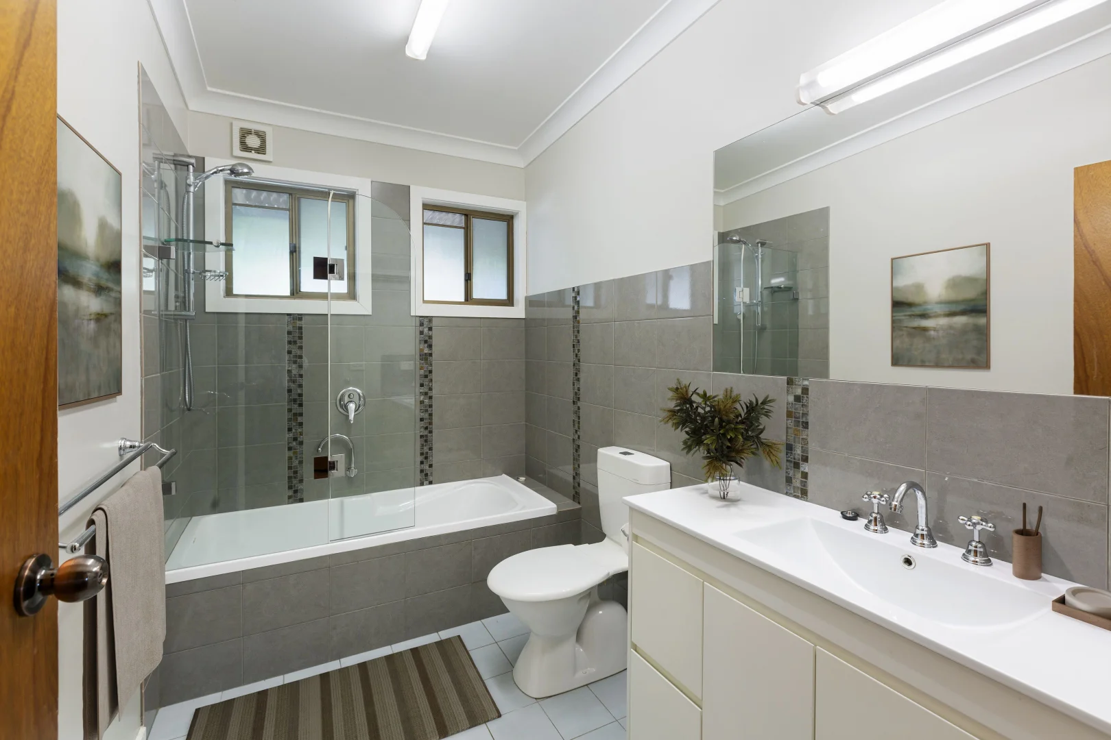 Additional image 5 of 76 Crosbys Lane, Mansfield VIC 3722