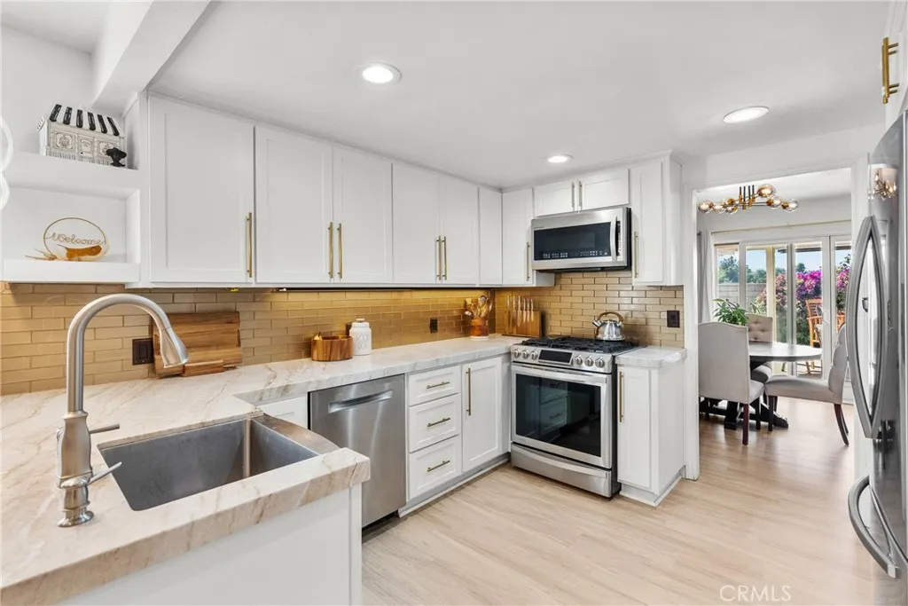 Additional image 19 of 23121 Yvette Lane, Valencia, CA 91355