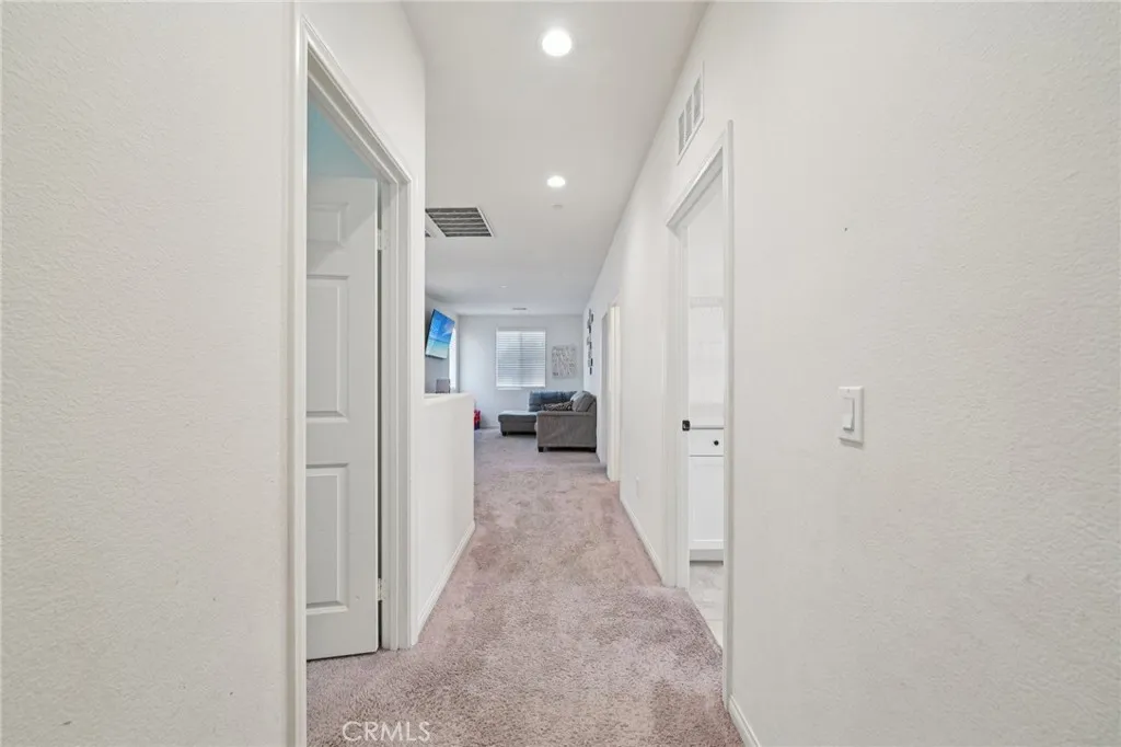 Additional image 100 of 618 S Brampton Lane, Rialto, CA 92376