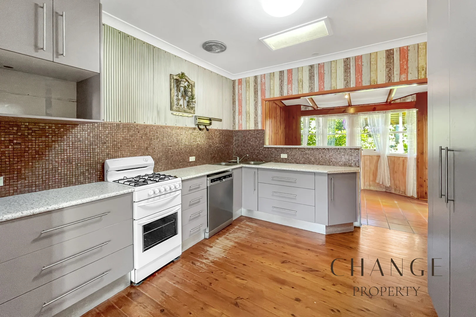 Additional image 9 of 221 The Round Drive, Avoca Beach NSW 2251