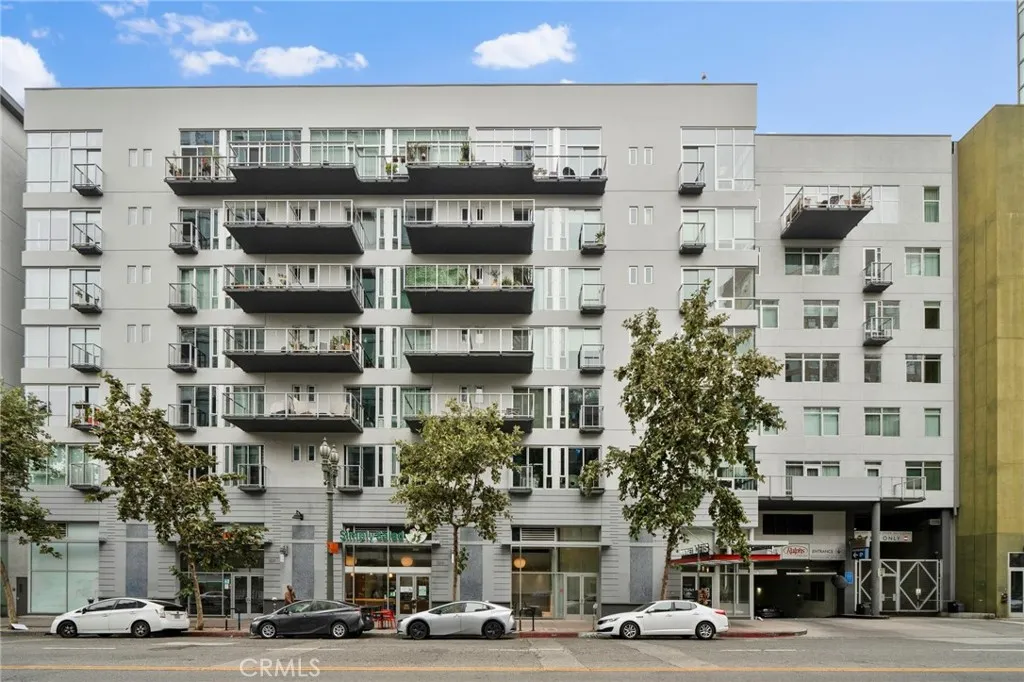 Additional image 36 of 645 W 9th St #424, Los Angeles, CA 90015