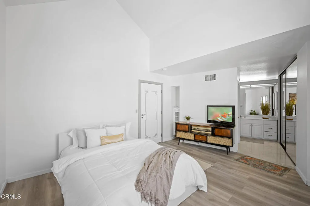 Additional image 40 of 1340 Glenwood Road Unit 17, Glendale, CA 91201