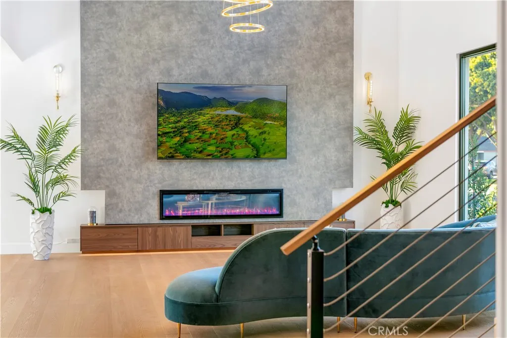Additional image 60 of 853 Oak St, Costa Mesa, CA 92627