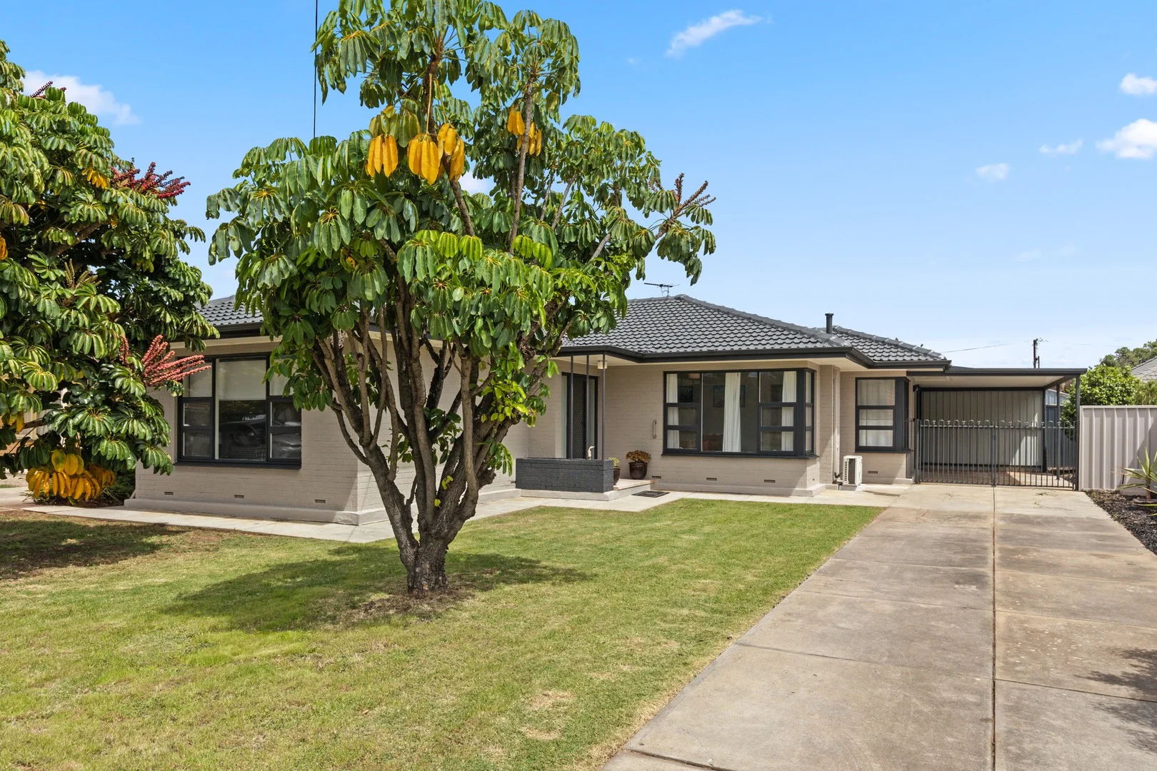 11 Columbine Avenue, West Lakes Shore SA 5020