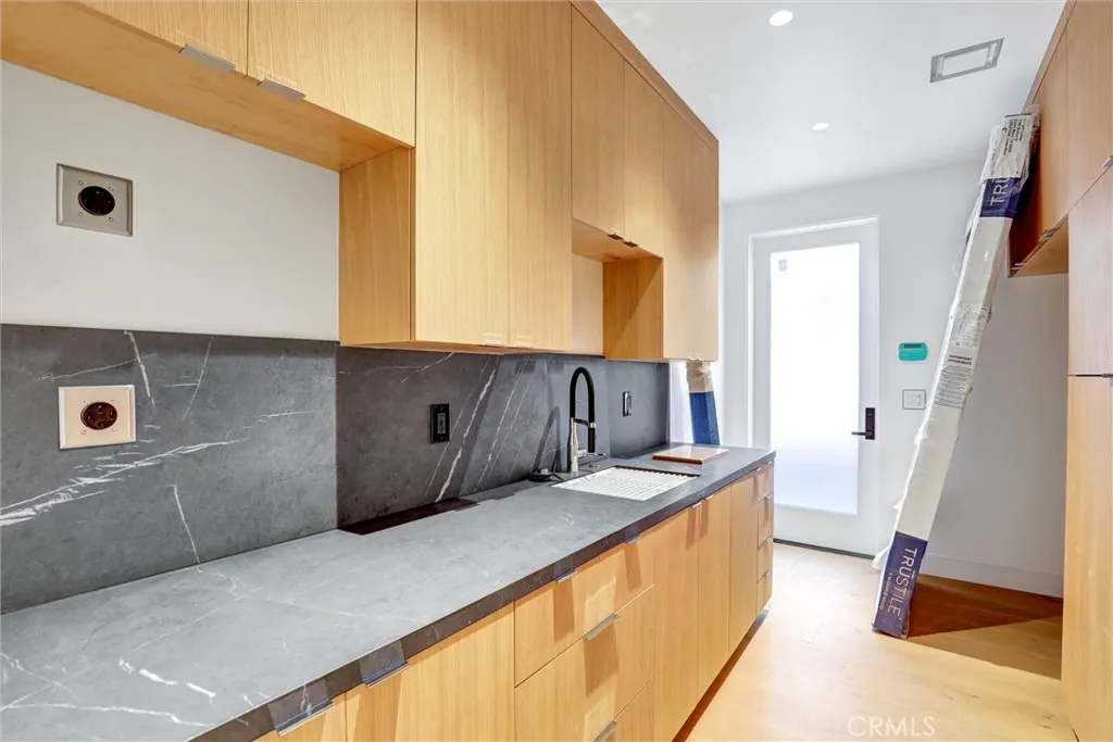 Additional image 93 of Address Not Available, Costa Mesa, CA 92627