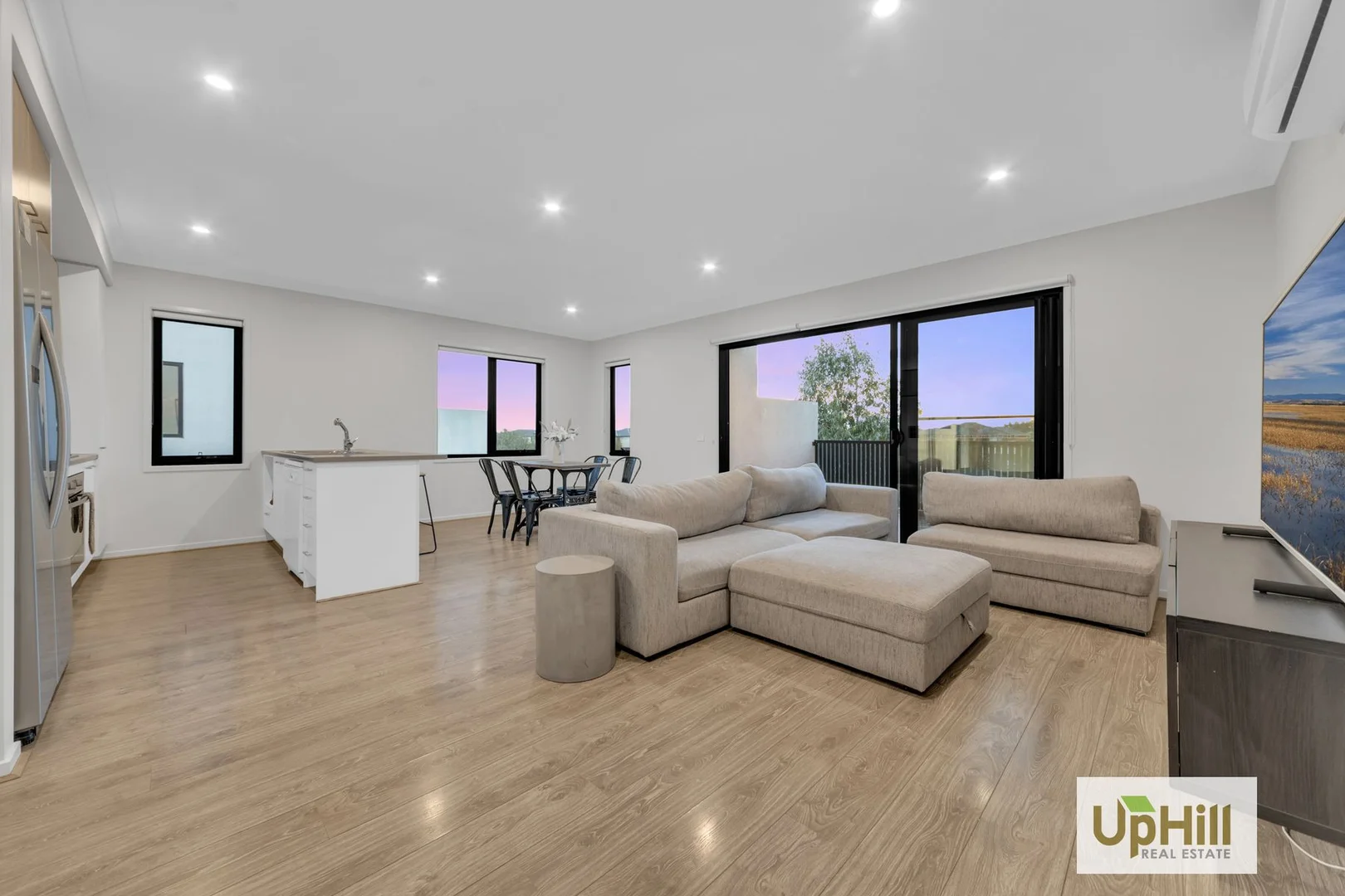 Additional image 10 of 4 Coorabulka Walk, Clyde North VIC 3978