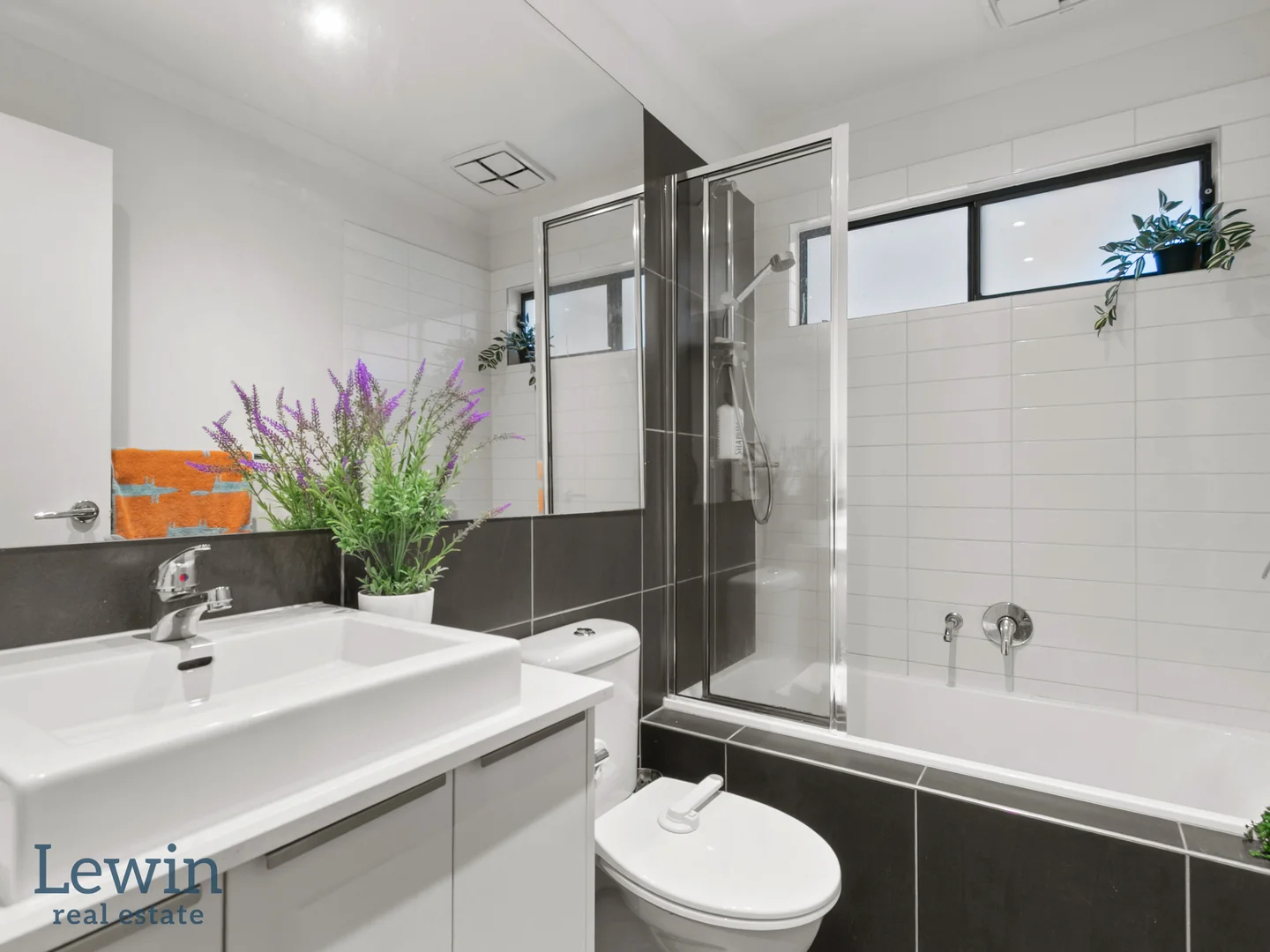 Additional image 12 of 2/3 Station Street, Mentone VIC 3194