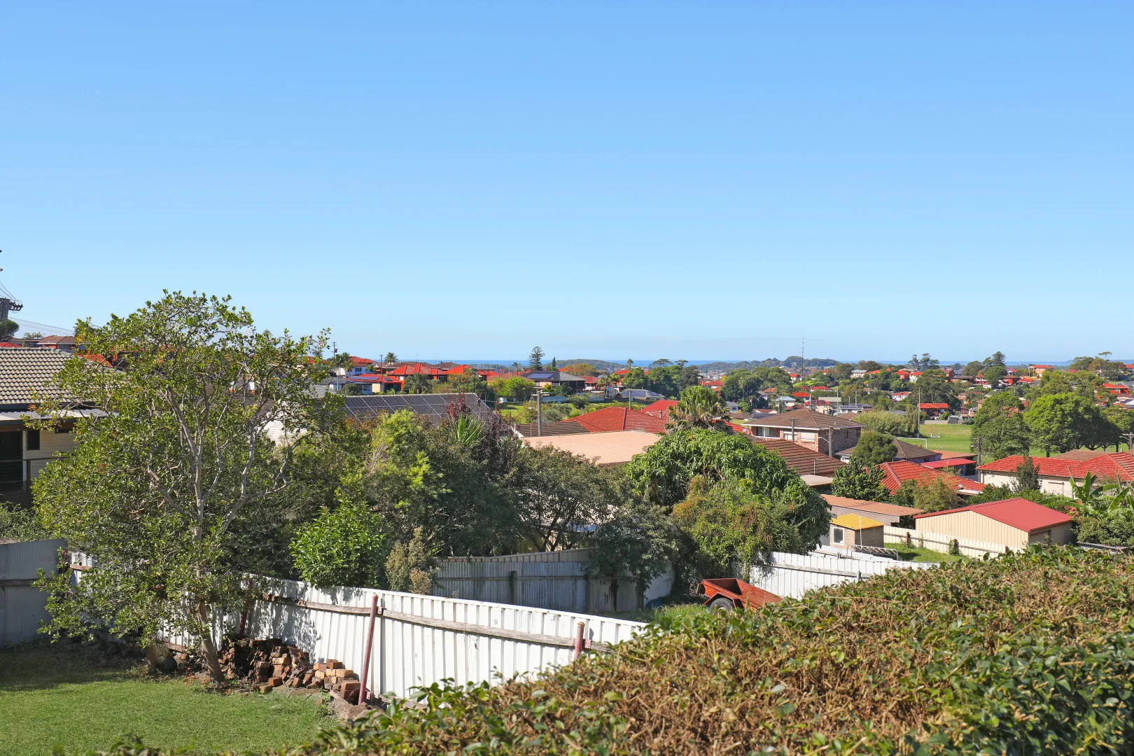 Additional image 13 of 23 Lake Heights Road, Lake Heights NSW 2502
