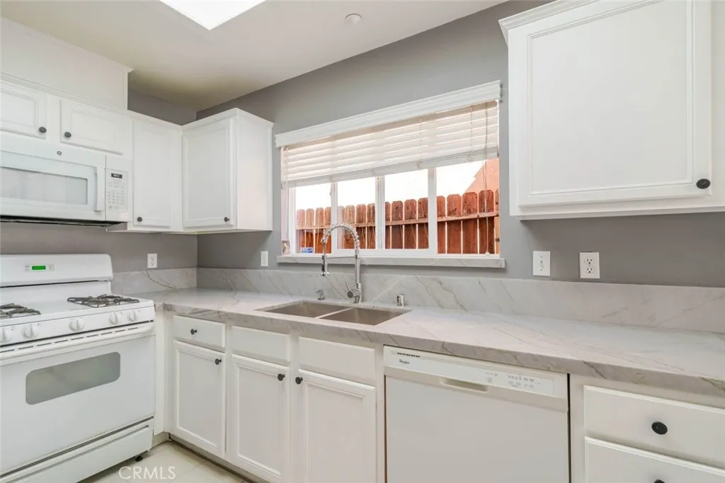 Additional image 10 of 8554 Burnet Avenue Unit 145, North Hills, CA 91343