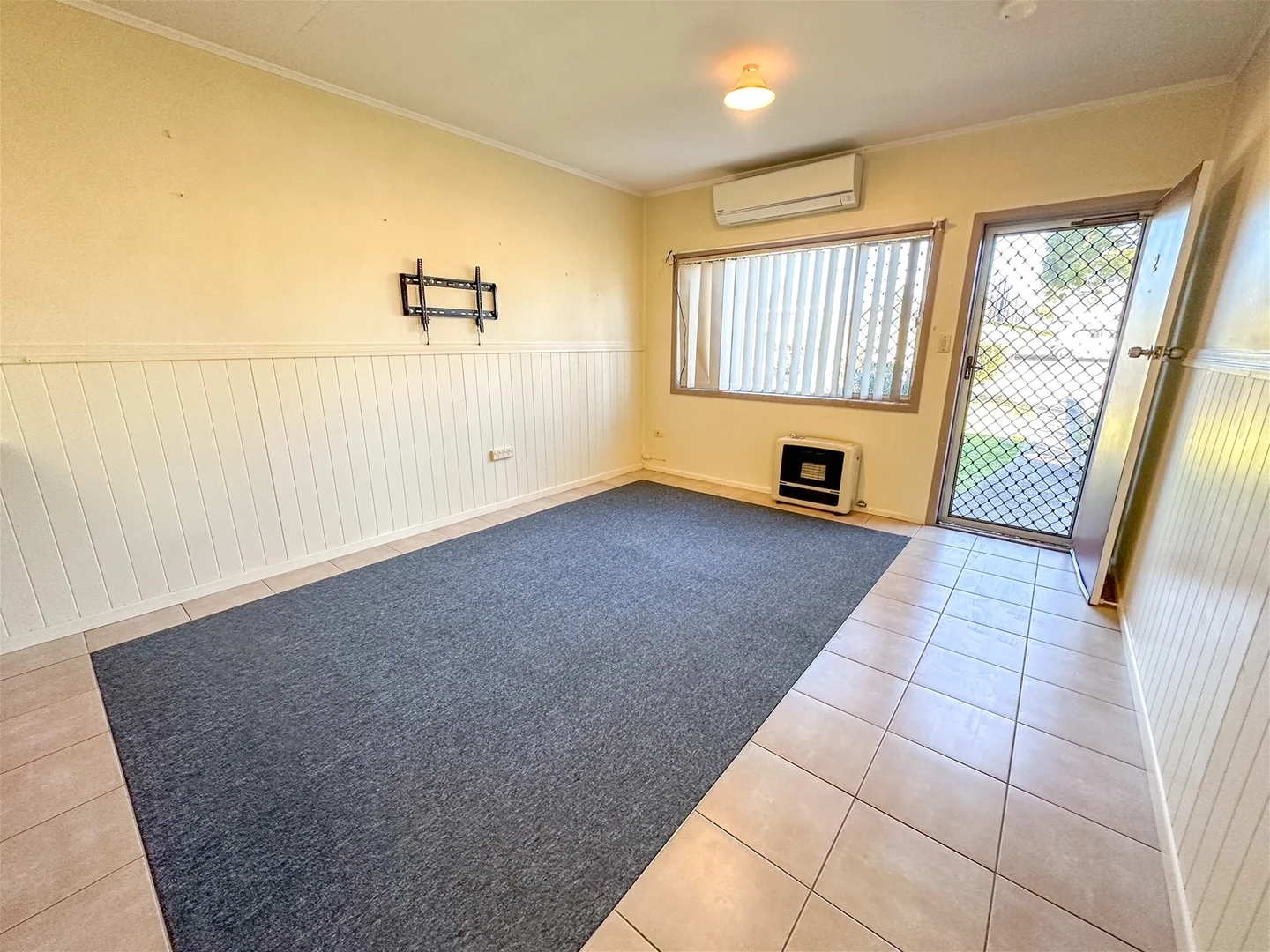 114 Lock Street, Stanthorpe QLD 4380 photo 3
